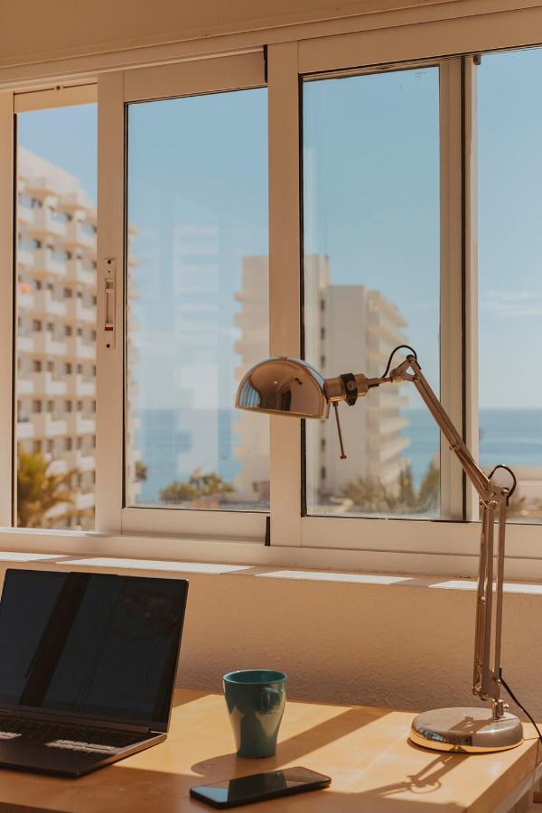 Apartamento Con Gran Terraza Junto A La Playa Torremolinos Luaran gambar