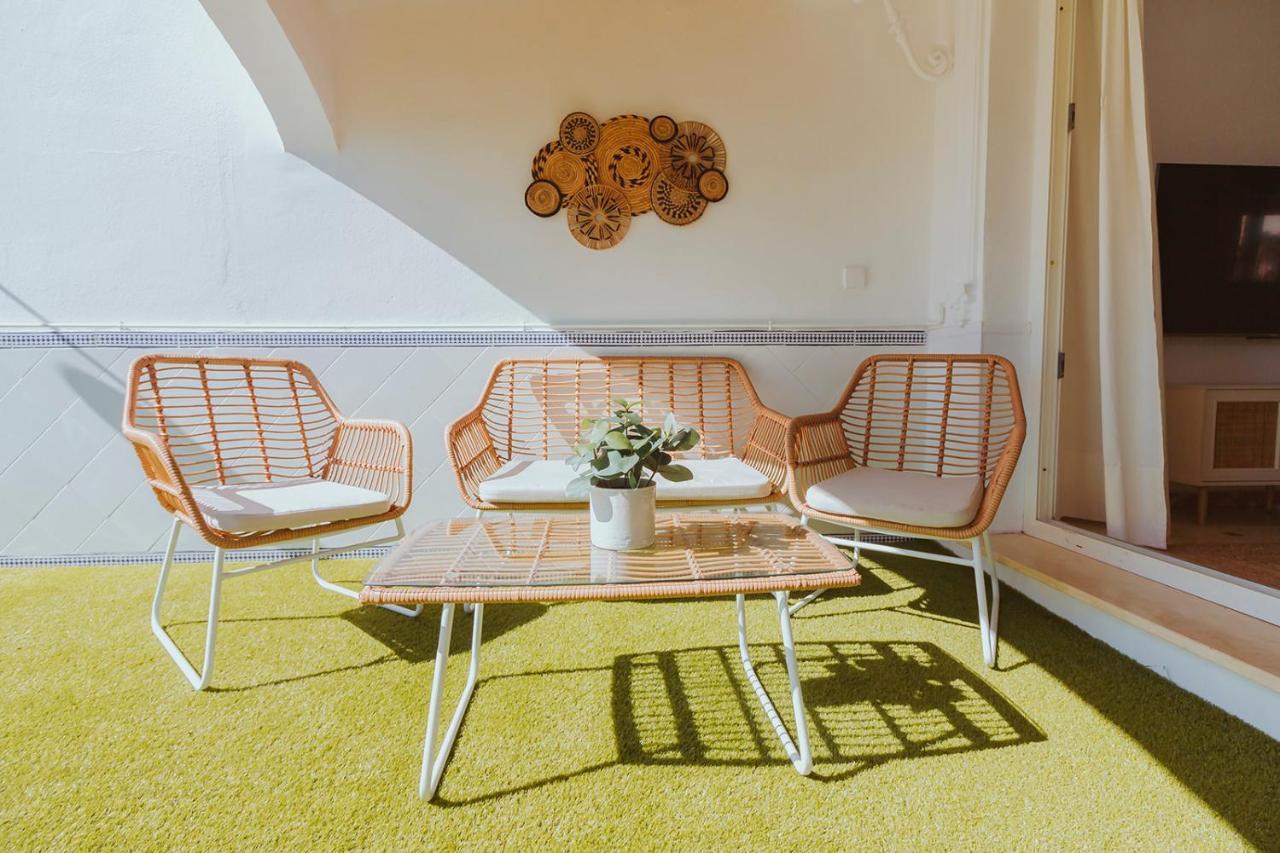 Apartamento Con Gran Terraza Junto A La Playa Torremolinos Luaran gambar