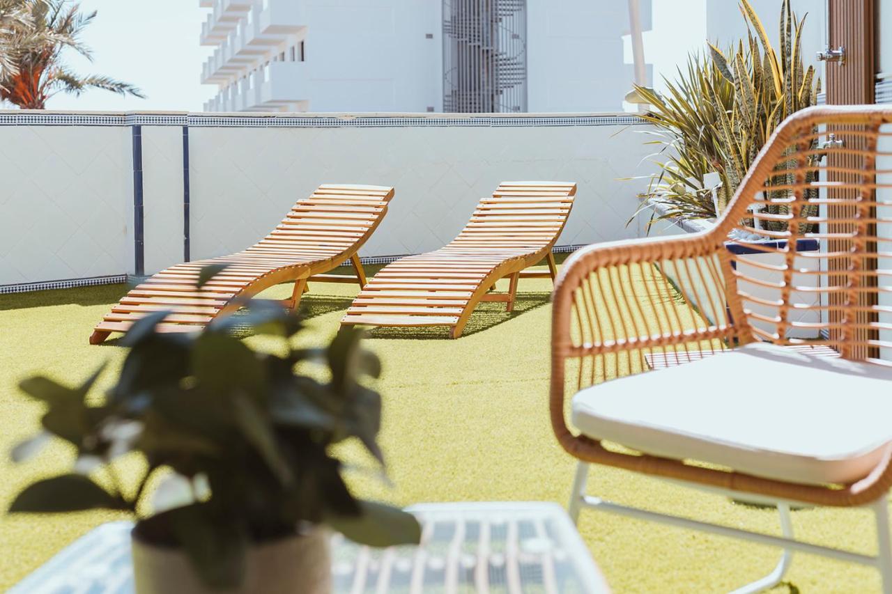 Apartamento Con Gran Terraza Junto A La Playa Torremolinos Luaran gambar