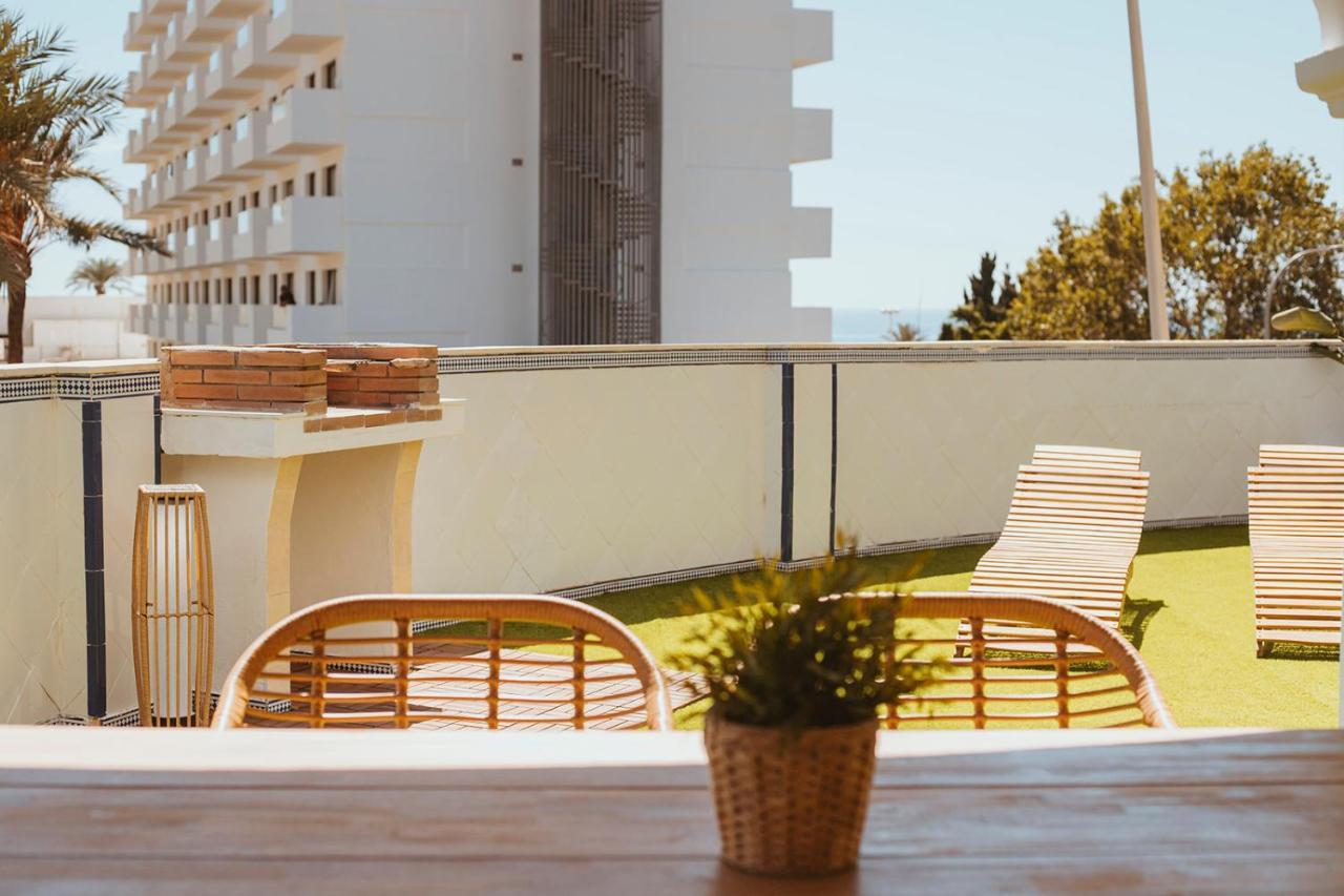 Apartamento Con Gran Terraza Junto A La Playa Torremolinos Luaran gambar