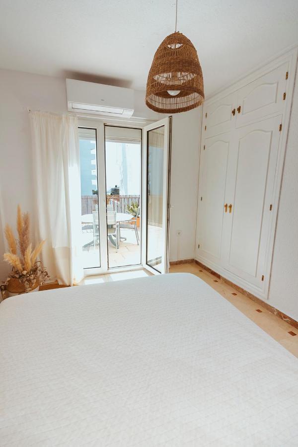 Apartamento Con Gran Terraza Junto A La Playa Torremolinos Luaran gambar